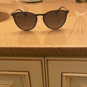Ray-Ban Classic Black Sunglasses
